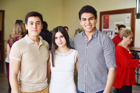 Ricardo, Valentina y Alex.jpg