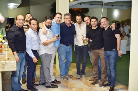 Algunos de los invitados a la celebración.jpg