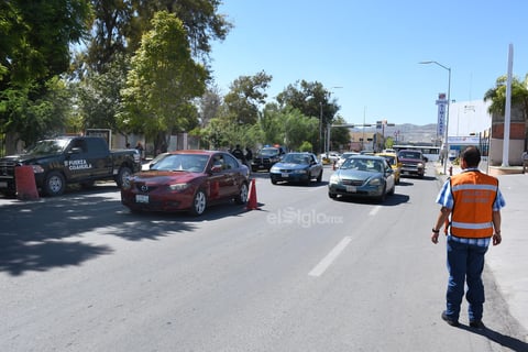 Autoridades realizaron un operativo en calles de Torreón.