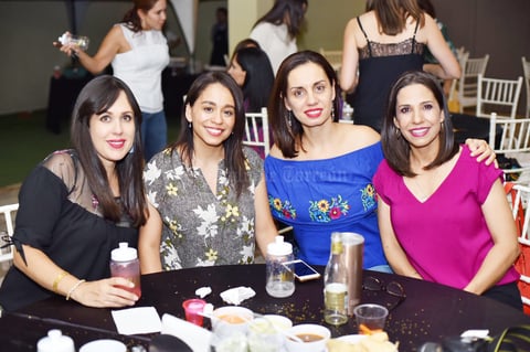 Marina, Martha, Diana y Jessica.jpg