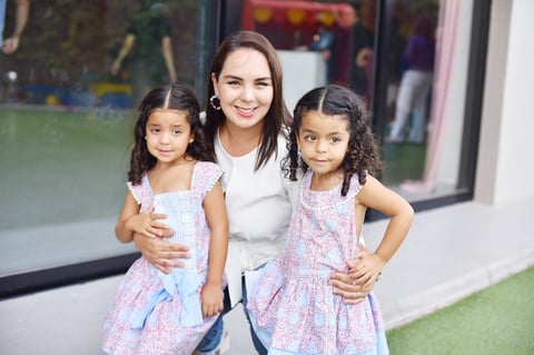Marian, Paola y Romina.jpg