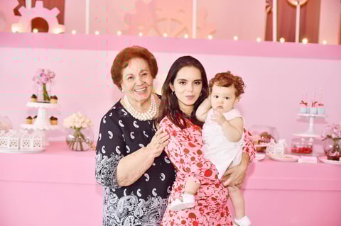 Oly, Andrea y Greta.jpg
