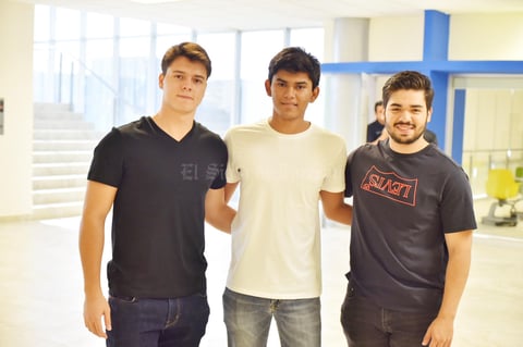 David, Adrián y José Ramón.jpg