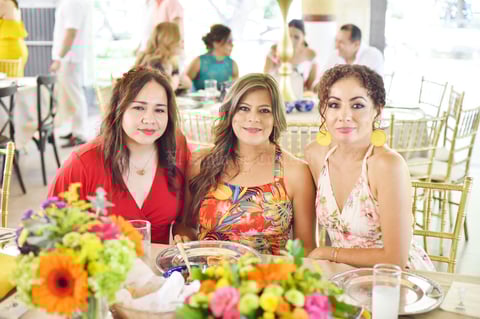 Alicia, Martha y Paula.jpg