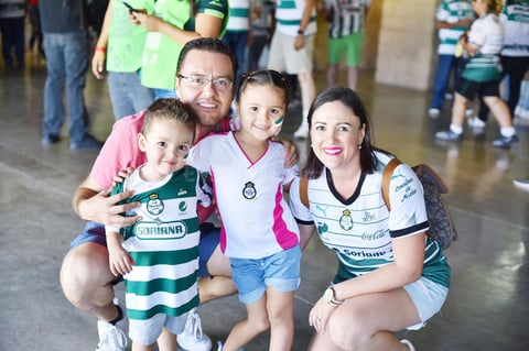 Ignacio, Marisol, Mariangel y José Ignacio.jpg