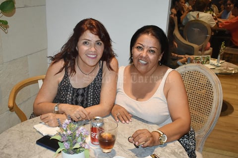 28082019 Claudia y Patricia.