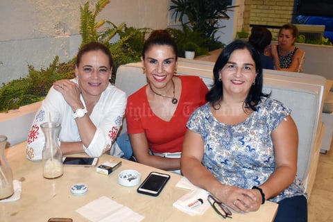28082019 Ana Cristina, Elisa y Ludivina.