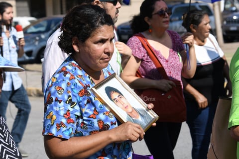 Marchan por el Día Internacional de las Víctimas de Desapariciones Forzadas
