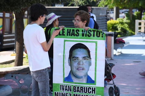 Marchan por el Día Internacional de las Víctimas de Desapariciones Forzadas