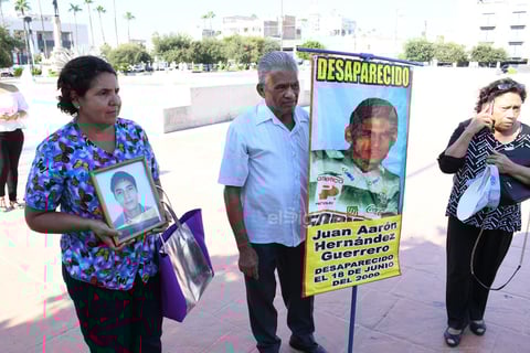 Marchan por el Día Internacional de las Víctimas de Desapariciones Forzadas