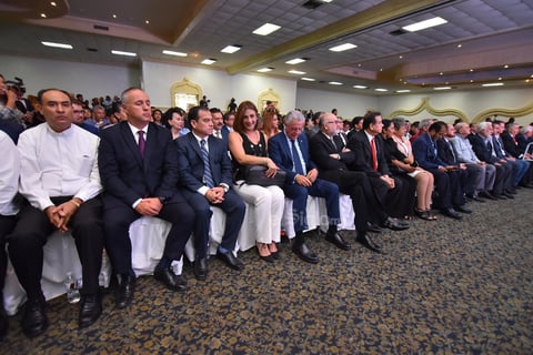 Marina Vitela toma protesta como la primer alcaldesa de alternancia en GP