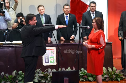 Dijo que en su gobierno, trabajará en la integración del Plan Municipal de Desarrollo y que atenderá problemáticas que aquejan en el medio rural y en la zona urbana como la escasez de agua, las fallas en el sistema de drenaje, el alumbrado público, la recolección de basura y la falta de infraestructura.