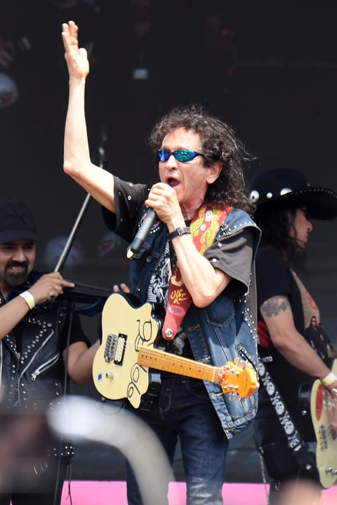 EUM20190905ESP05

EUM20190905ESP05.JPG
CIUDAD DE MÉXICO. Music/Música-El Tri.- 5 de septiembre de 2019. Aspectos del concierto que ofrece El Tri en la Glorieta de Insurgentes para celebrar el 50 aniversario del Sistema de Transporte Colectivo Metro. Foto: Agencia EL UNIVERSAL/Armando Martínez/EELG