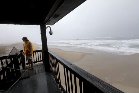 El paso de Dorian puede producir lluvias, aumento del nivel de mar, inundaciones, resaca, viento y algunos tornados.