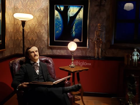También se encuentra una selección de obras originales de “concept art” de sus películas, así como obras de Julio Ruelas y Paul Julian.