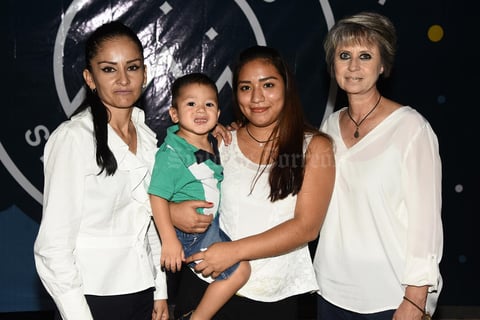07092019 JUNTA INFORMATIVA.  Gloria, Maru, Lizeth y Mario.