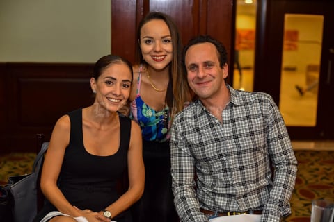 09092019 Karla, Grecia y David.