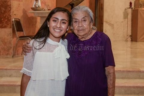 08092019 EN UNA CENA.  Armando y Sandra.