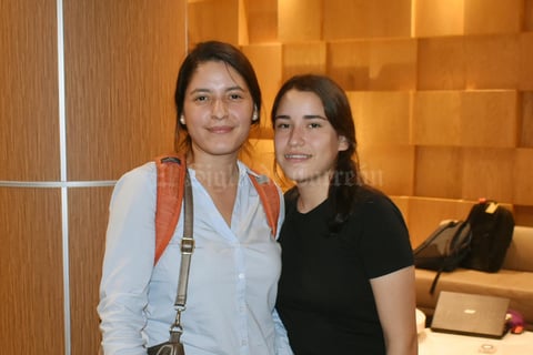 10092019 Paola y Vanessa.