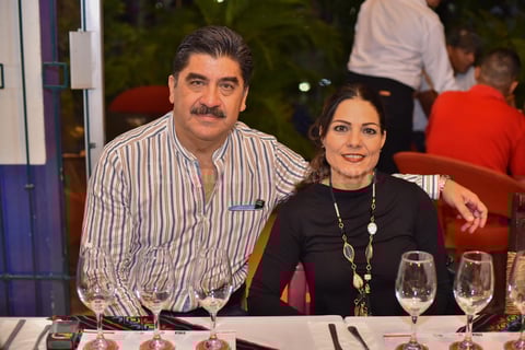 10092019 Armando y Pilar.