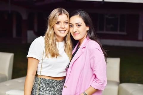 María y Mariana