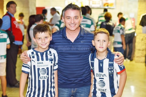 Juan Pablo Treviño, René Treviño y Marcelo Tamez