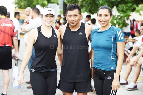 Ana Villela, Dionicio Castillo y Ale Noriega