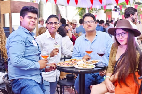 Juan, Ulises, Mario y Lluvia