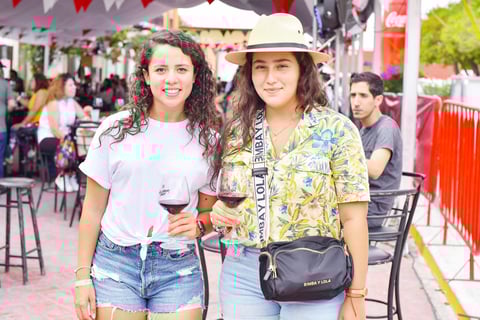 Nicole canales e ivanna rdz