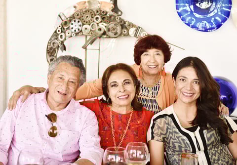 Eduardo Espinoza, Irene Hernandez, Marcela de Guerra e Irma Hernández