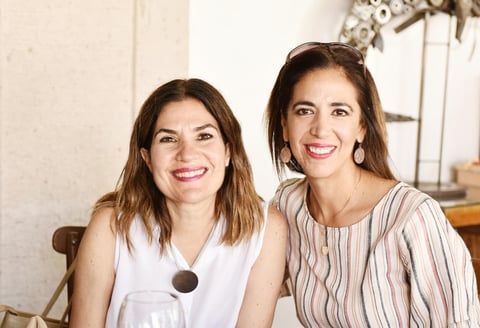 Meche y Mayte