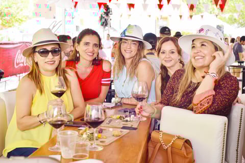 Cecilia Alejandro, Martha Gómez, Hilda Garza , Irma Badillo, Liliana Gaona