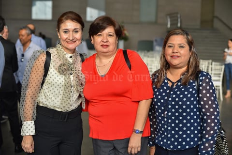 11092019 BRUNCH DE ANIVERSARIO.  Cristina, Angelina y Pilar.