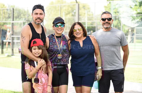 11092019 Familia Flores Zataráin.