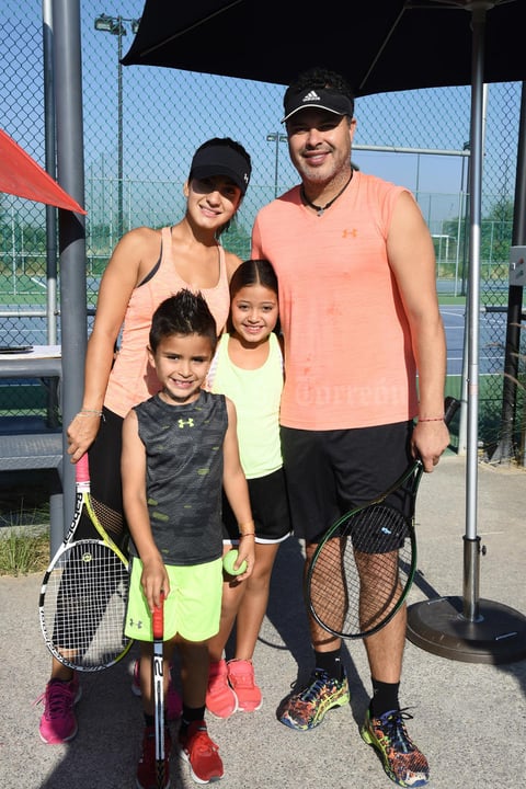 12092019 Familia Serrano Magaña.