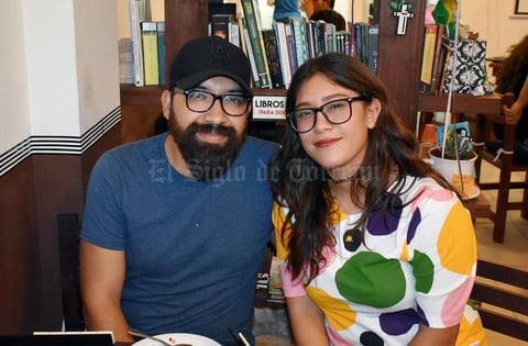 12092019 Armando y Mariana.