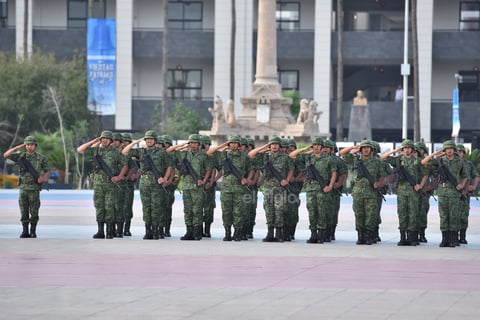 Se llevaron a cabo lecturas y pases de lista para los llamados 'héroes de Chapultepec'.