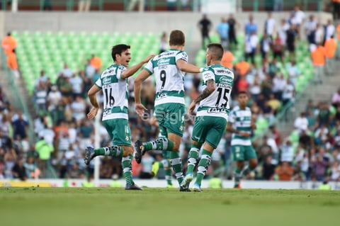 Emocionante igualada de Santos contra Pachuca