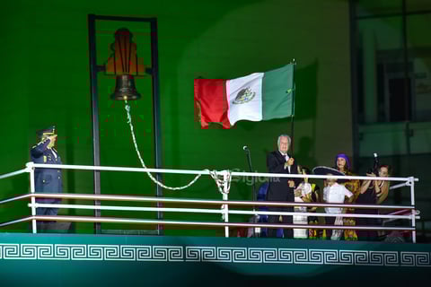Zermeño dio el tradicional grito de Independencia.