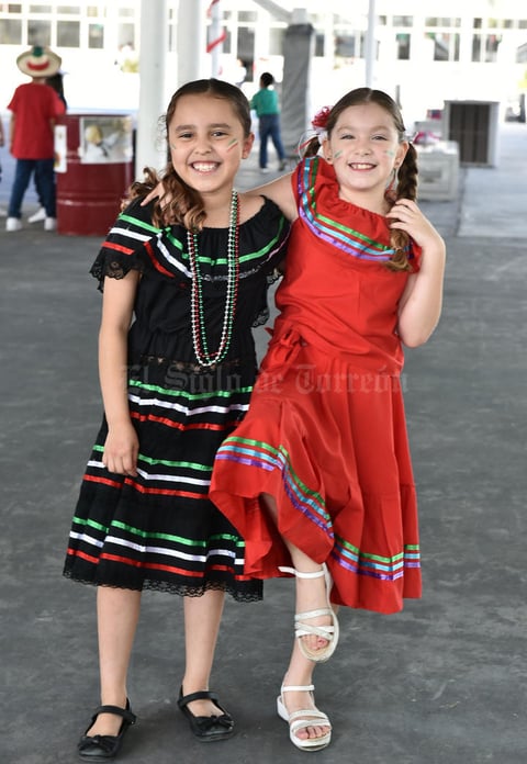 16092019 Consuelo y Emely.
