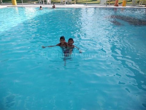 15092019 DíA DE ALBERCA.  Hermanos Jesús Enrique y Leonardo Vázquez López.