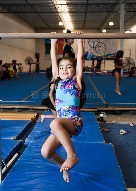 15092019 EN SU CLASE DE GIMNASIA.  Valentina Blanco López.