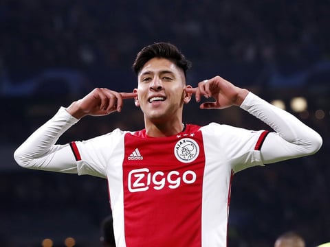 Edson Álvarez colabora con un gol en la victoria del Ajax