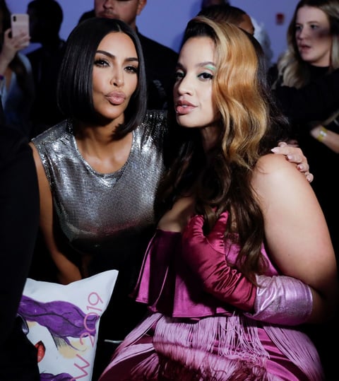 Kim Kardashian y Dascha Polanco en Serena by Serena Williams
