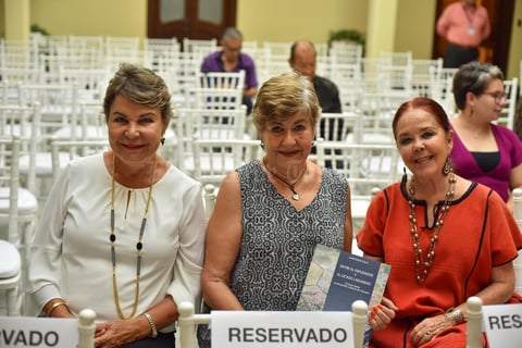 18092019 PRESENTACIóN DE LIBRO.  Maru, Carmelita y Luz María.