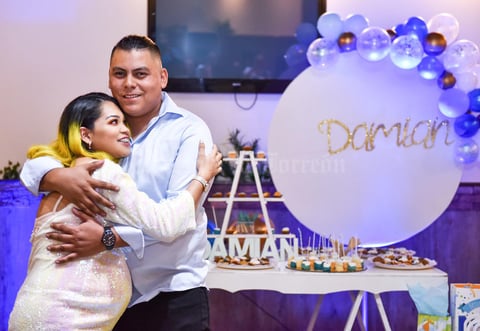 18092019 BEBé EN PUERTA.  Fernanda Ríos acompañada de su esposo Alejandro Arellano.
