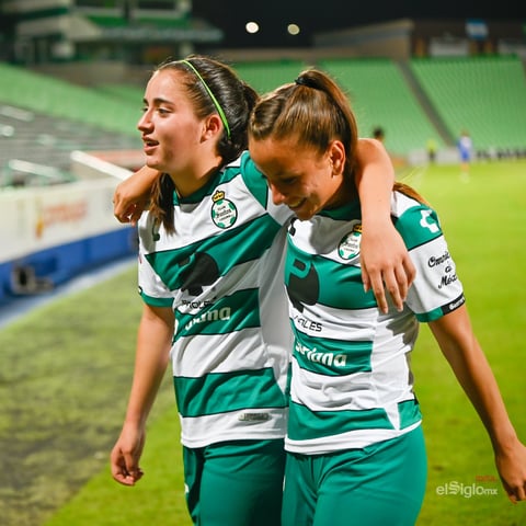 Daniela Delgado, Linda Valdéz


Daniela Delgado #15 Media Santos
Linda Valdéz #28 Media Santos

Santos vs Cruz Azul

juego correspondiente a la jornada 10 de la apertura 2019 de la Liga MX femenil en TSM Oficial - lunes 16 de septiembre de 2019 21:00h