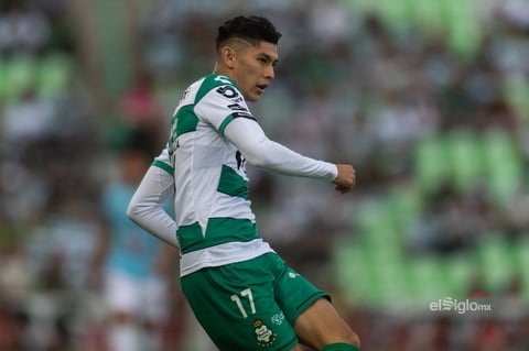Gerardo Arteaga #17 Defensa Santos

Santos vs Pachuca

juego correspondiente a la jornada 9 de la apertura 2019 de la Liga MX en TSM Oficial - domingo 15 de septiembre de 2019 18:45h
