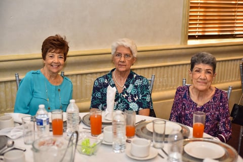19092019 RECIENTE EVENTO SOCIAL.  Alice, Amine y Cuqui.