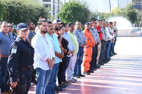Fue en punto de las 10:00 horas que se emitió una alerta de evacuación en la totalidad de los pisos de presidencia en Torreón.